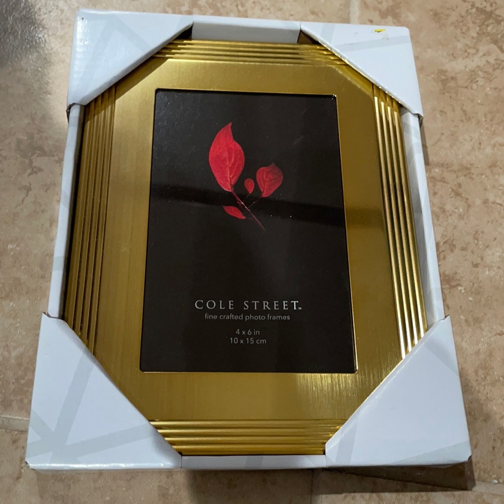 4 x 6 in photo frame